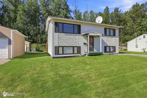 1826 Twining Dr, Anchorage, AK 99504