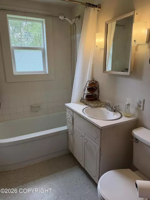 Bath - 3217 Baxter Rd, Anchorage, AK 99504 photo 1 of 4
