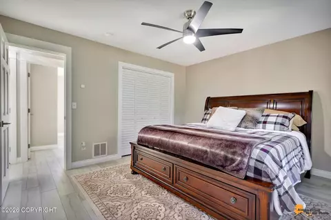Bedroom - 18583 Mills Bay Dr, Eagle River, AK 99577 photo 2 of 5