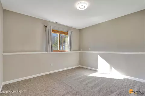 Bedroom - 18583 Mills Bay Dr, Eagle River, AK 99577 photo 3 of 5
