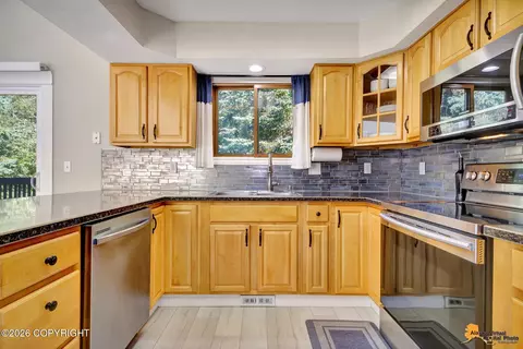 Kitchen - 18583 Mills Bay Dr, Eagle River, AK 99577 photo 6 of 6