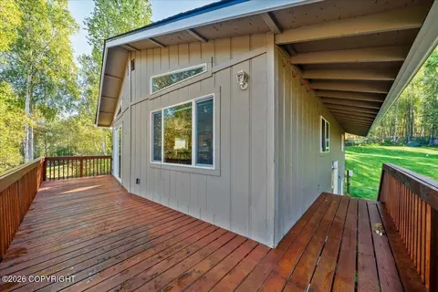 Exterior - 22808 Mcmanus Dr, Chugiak, AK 99567 photo 4 of 14