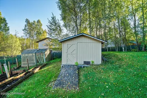 Exterior - 22808 Mcmanus Dr, Chugiak, AK 99567 photo 11 of 14