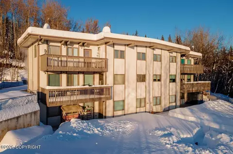 968 970 Lakloey Dr, North Pole, AK 99705