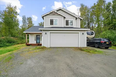 2136 N Meadow Lakes Dr, Wasilla, AK 99623
