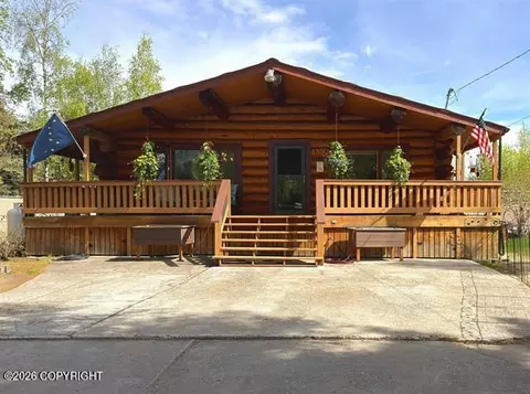 1330 Sloan St, North Pole, AK 99705