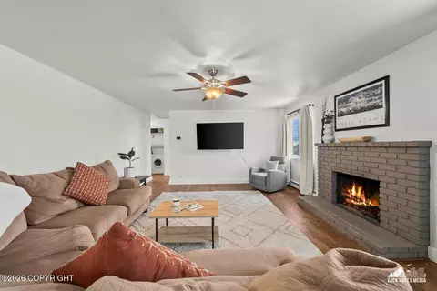 Living - 3216 E 46th Ave, Anchorage, AK 99507 photo 3 of 6