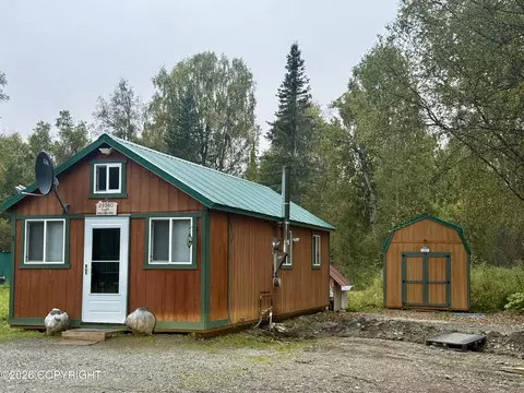 23580 S Adventure Way, Trapper Creek, AK 99683