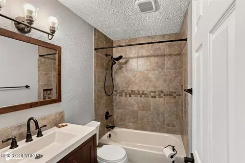Bath - 10812 Goodpaster Cir, Eagle River, AK 99577 photo 2 of 4