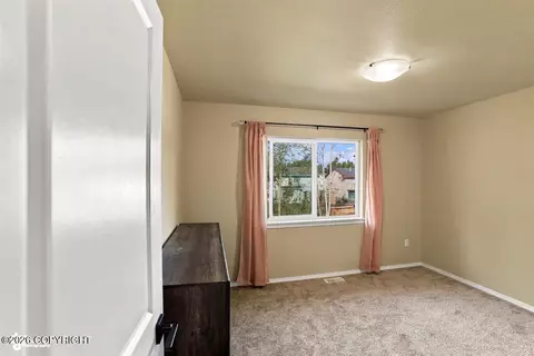 Bedroom - 1594 E Hidden Ranch Loop, Palmer, AK 99645 photo 8 of 10