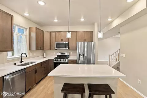 Kitchen - 1594 E Hidden Ranch Loop, Palmer, AK 99645 photo 4 of 9