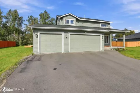 Exterior - 1594 E Hidden Ranch Loop, Palmer, AK 99645 photo 2 of 5