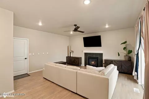Living - 1594 E Hidden Ranch Loop, Palmer, AK 99645 photo 1 of 2