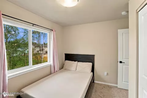 Bedroom - 1594 E Hidden Ranch Loop, Palmer, AK 99645 photo 7 of 10
