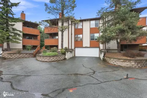 7220 Huntsmen Cir # 6B, Anchorage, AK 99518
