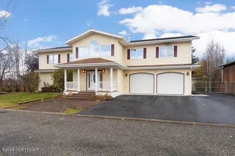 1271 Kuykendall St, Fairbanks, AK 99709