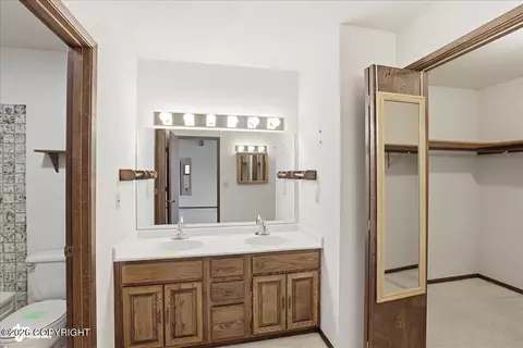 Bath - 6770 Round Tree Dr, Anchorage, AK 99507 photo 2 of 5