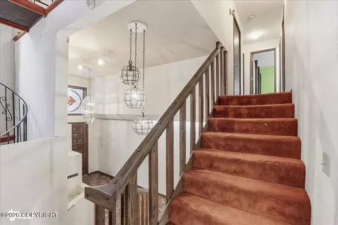 Entry Way - 6770 Round Tree Dr, Anchorage, AK 99507 photo 4 of 13