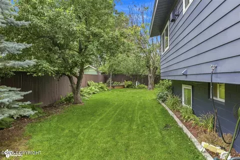 Exterior - 3014 Sheldon Jackson St, Anchorage, AK 99508 photo 6 of 13
