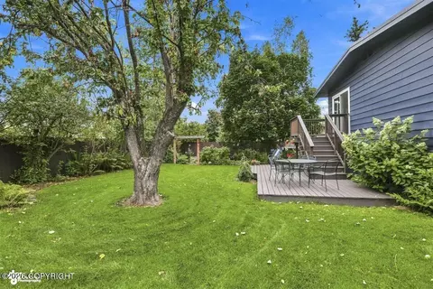 Exterior - 3014 Sheldon Jackson St, Anchorage, AK 99508 photo 7 of 13