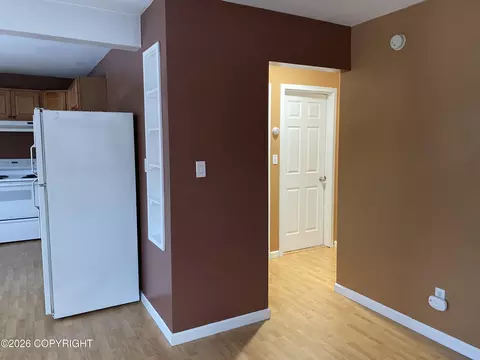 Entry Way - 402 E 11th Ave, Anchorage, AK 99501 photo 3 of 5