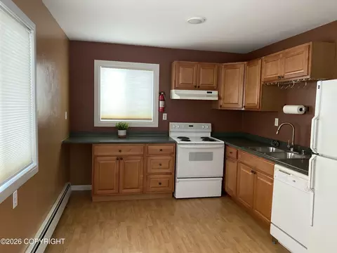 Kitchen - 402 E 11th Ave, Anchorage, AK 99501 photo 8 of 28