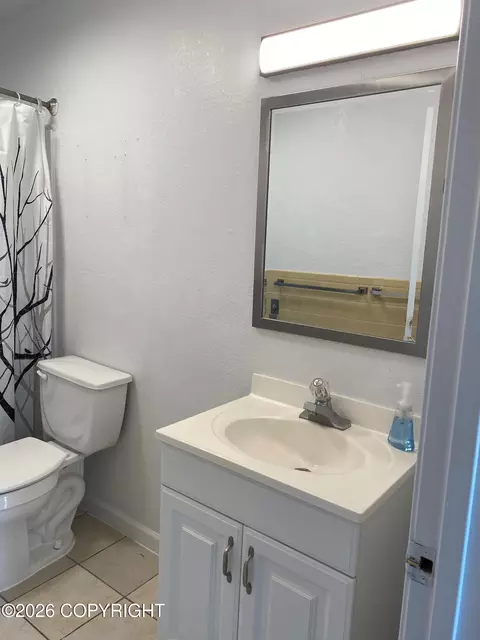Bath - 402 E 11th Ave, Anchorage, AK 99501 photo 7 of 8