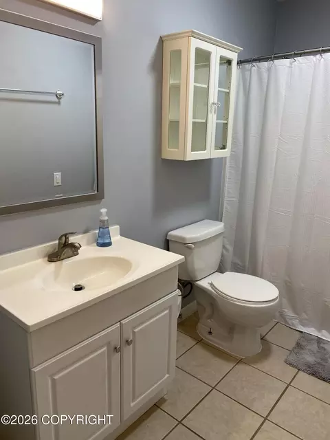 Bath - 402 E 11th Ave, Anchorage, AK 99501 photo 4 of 8