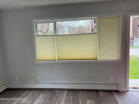 Living - 402 E 11th Ave, Anchorage, AK 99501 photo 6 of 18