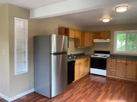 Kitchen - 402 E 11th Ave, Anchorage, AK 99501 photo 15 of 28