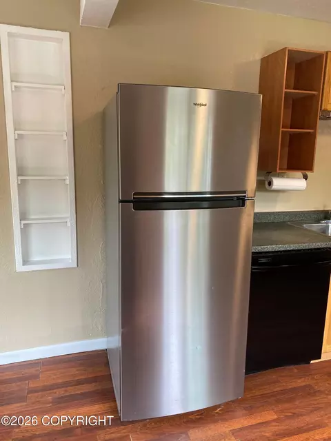 Kitchen - 402 E 11th Ave, Anchorage, AK 99501 photo 17 of 28