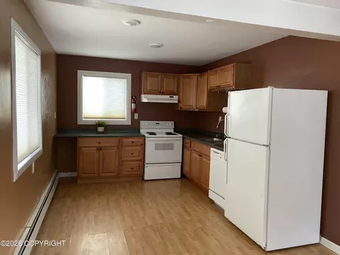 Kitchen - 402 E 11th Ave, Anchorage, AK 99501 photo 12 of 28