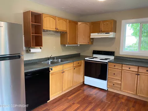 Kitchen - 402 E 11th Ave, Anchorage, AK 99501 photo 16 of 28