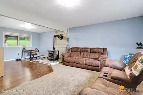 Living - 11033 Buskin Cir, Eagle River, AK 99577 photo 7 of 8