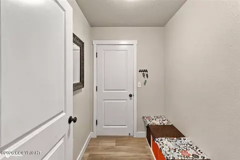 Entry Way - 7764 E Obsidian Loop, Wasilla, AK 99654 photo 5 of 6