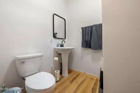 Bath - 3875 East End Rd, Homer, AK 99603 photo 12 of 14