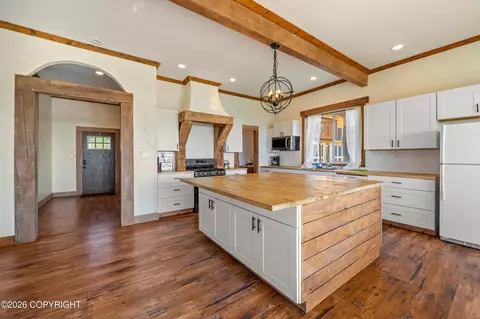 Kitchen - 3875 East End Rd, Homer, AK 99603 photo 5 of 8