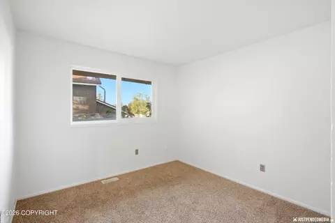 Bedroom - 10100 Nantucket Loop, Anchorage, AK 99507 photo 2 of 4