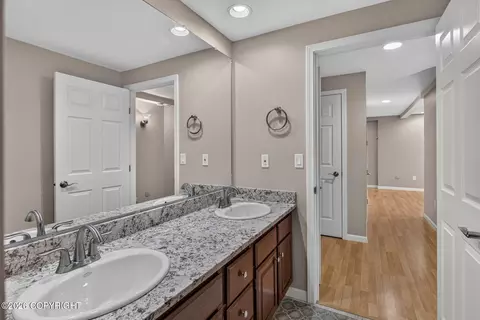 Bath - 4741 Mars Dr, Anchorage, AK 99507 photo 6 of 7