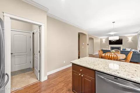 Entry Way - 4386 E Kilo Dr, Wasilla, AK 99654 photo 3 of 7