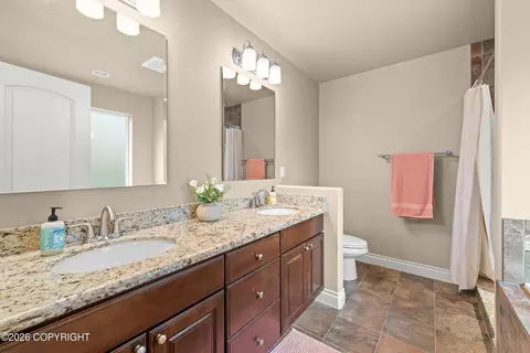 Bath - 4386 E Kilo Dr, Wasilla, AK 99654 photo 5 of 5