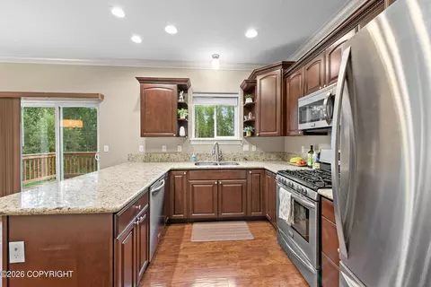 Kitchen - 4386 E Kilo Dr, Wasilla, AK 99654 photo 2 of 3