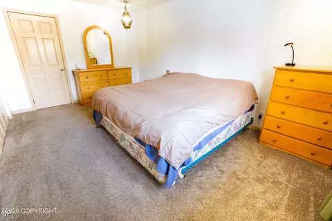 Bedroom - 4384 Beaver Loop Rd, Kenai, AK 99611 photo 2 of 6