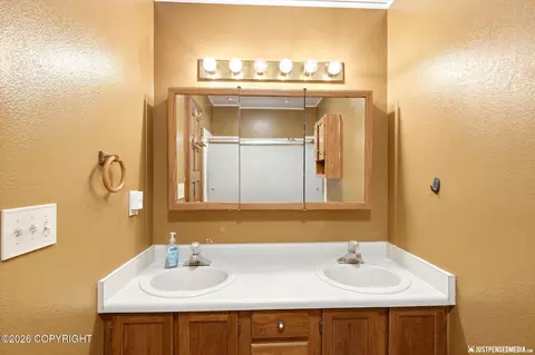 Bath - 7300 Clairborne Dr, Anchorage, AK 99502 photo 2 of 3