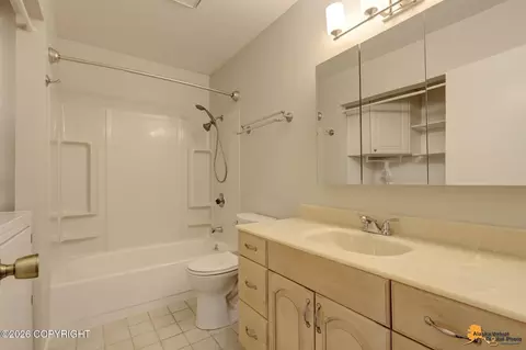 Bath - 260 Fall Leaf Cir, Anchorage, AK 99504 photo 1 of 1