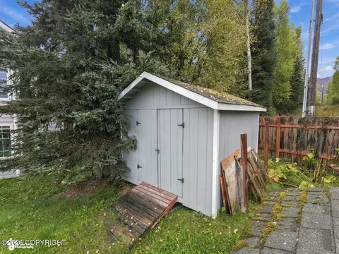 Exterior - 10127 Crest View Ln, Eagle River, AK 99577 photo 14 of 16