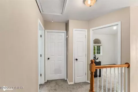 Entry Way - 10127 Crest View Ln, Eagle River, AK 99577 photo 5 of 6