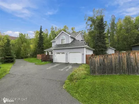 Exterior - 10127 Crest View Ln, Eagle River, AK 99577 photo 2 of 16