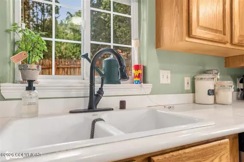 Kitchen - 10127 Crest View Ln, Eagle River, AK 99577 photo 2 of 4