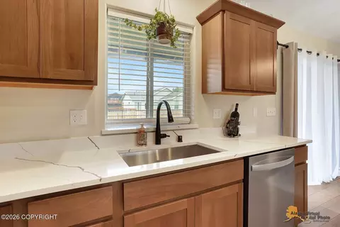 Kitchen - 1195 E Mountain Peak Loop, Palmer, AK 99645 photo 3 of 5